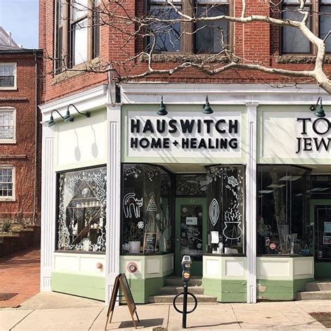 A Journey through Salem's Witch Shops: Between History and Modernity